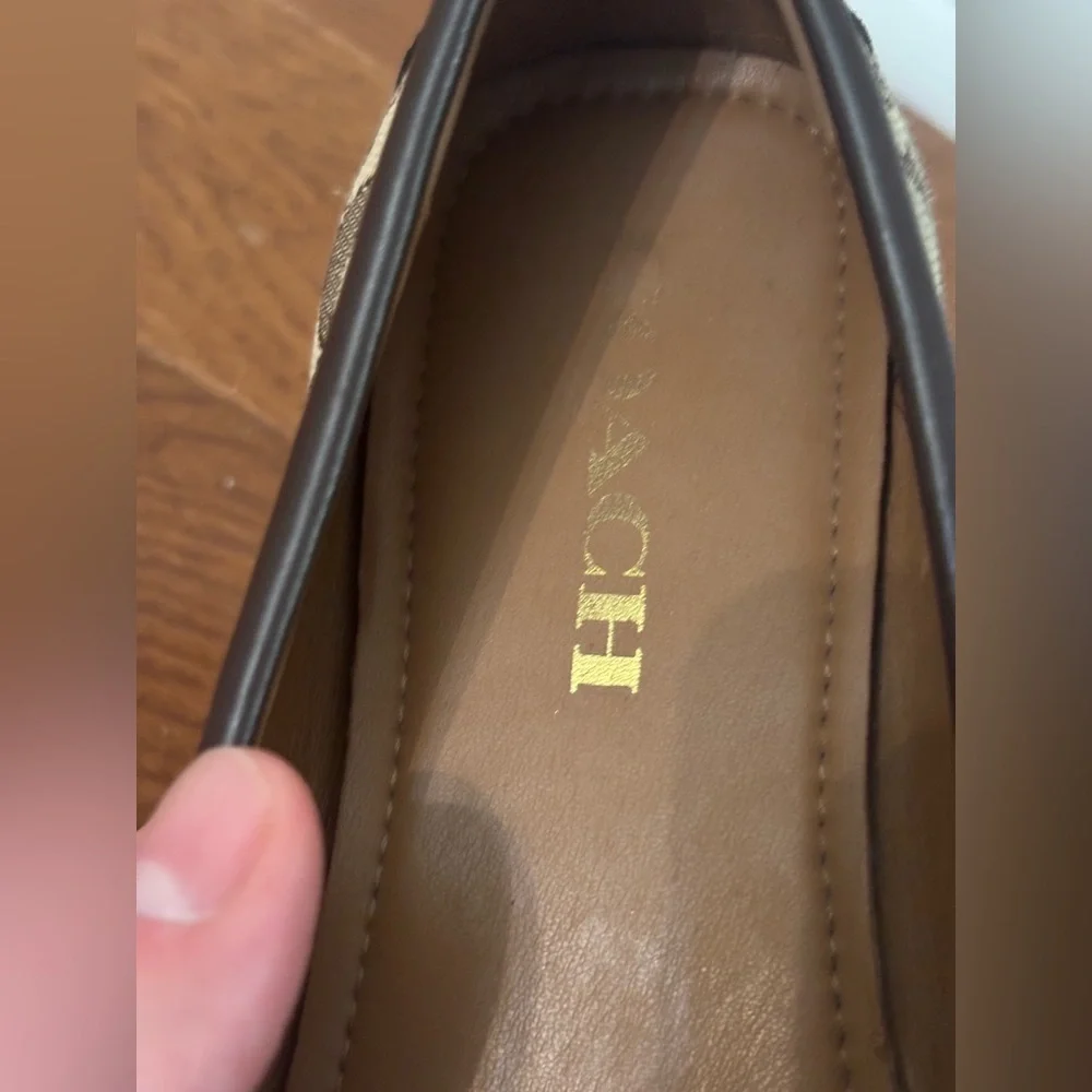 Coach Olive Signature Canvas Loafers Brown Gold Chain Size 7.5B